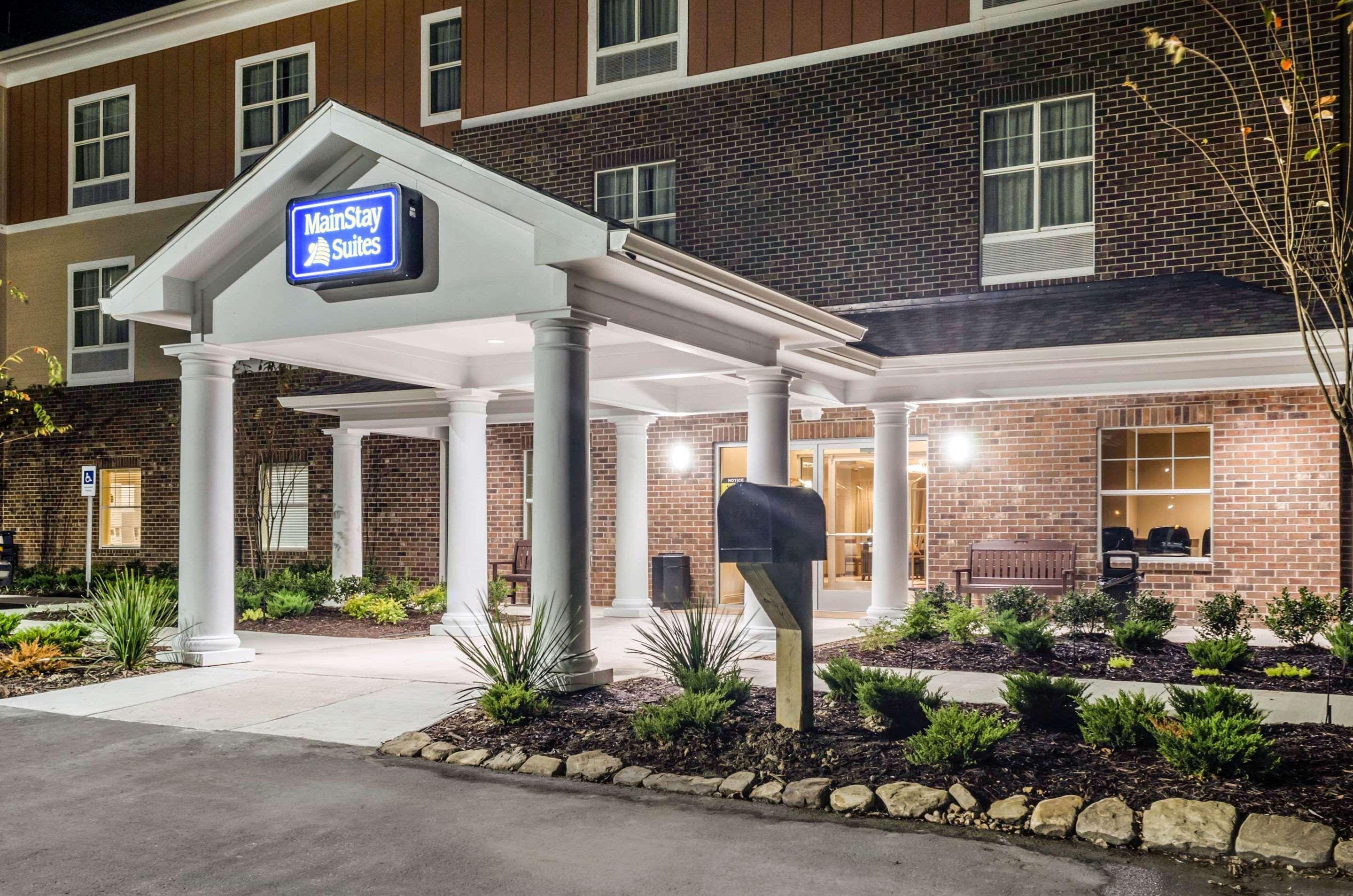 Mainstay Suites Hackberry Sportsman'S Lodge Dış mekan fotoğraf