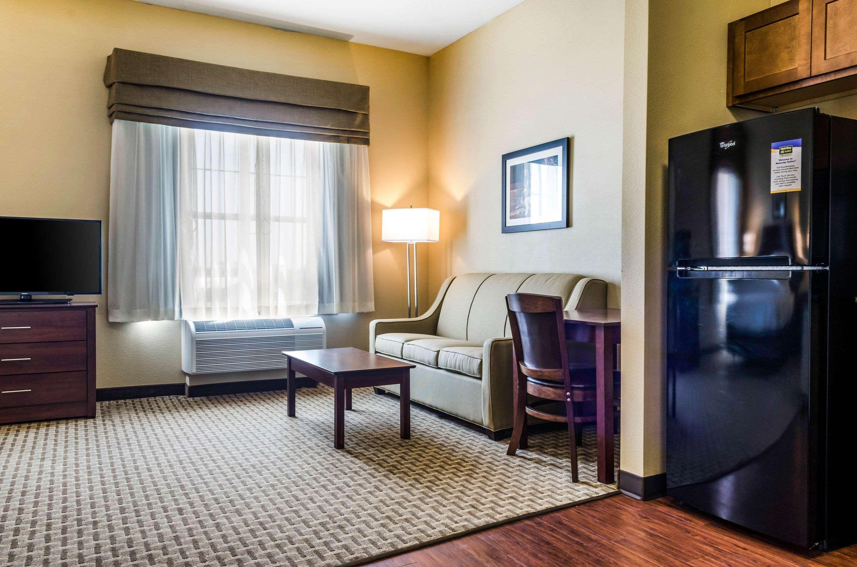 Mainstay Suites Hackberry Sportsman'S Lodge Dış mekan fotoğraf