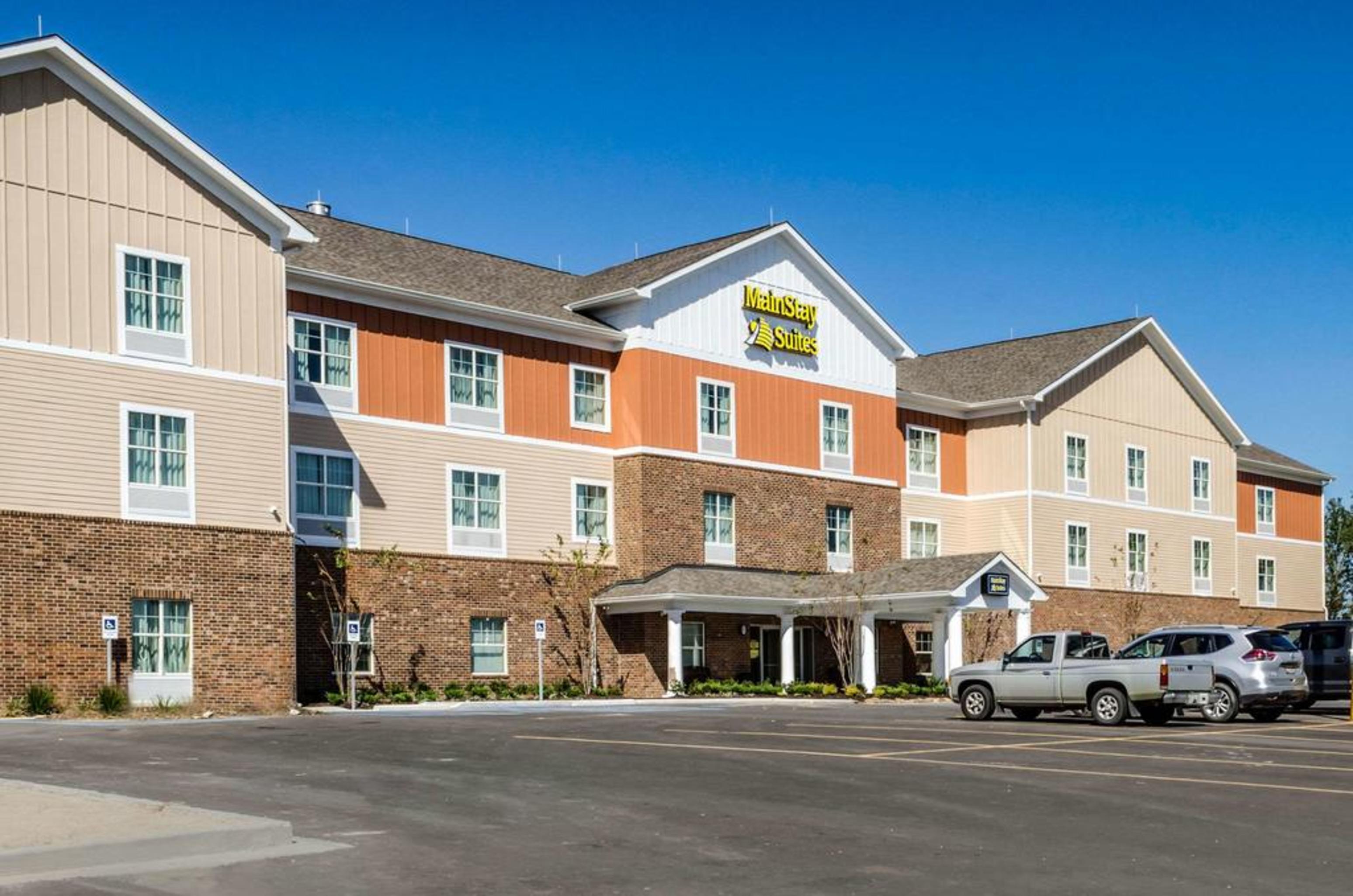 Mainstay Suites Hackberry Sportsman'S Lodge Dış mekan fotoğraf